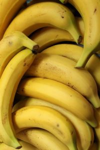 Bananes en grappe jaunes